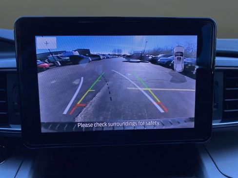 Certified 2022 Ford Explorer XLT w/ Equipment Group 202A image 9