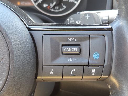 Used 2022 Nissan Rogue SV w/ SV Premium Package AWD/4WD image 13