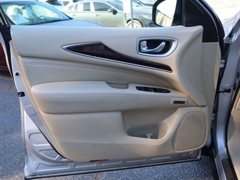 Used 2014 INFINITI QX60 AWD w/ Deluxe Touring Package image 7