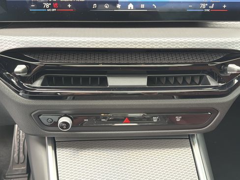 New 2026 BMW 330i Sedan w/ M Sport Package image 6