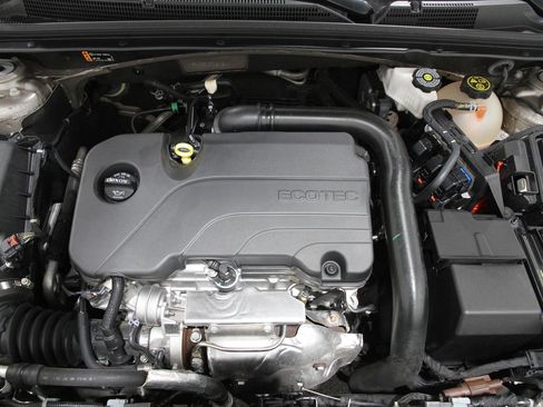 Certified 2024 Chevrolet Malibu LT image 21