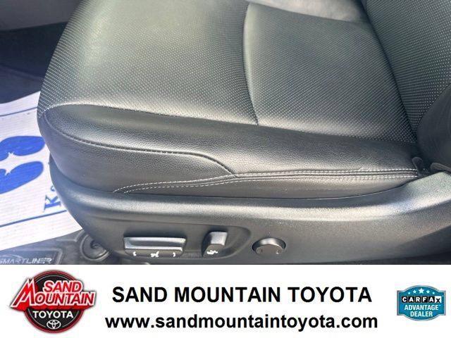 Used 2024 Toyota 4Runner Limited RWD image 14