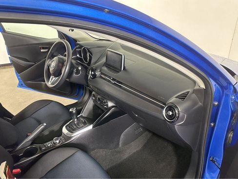 Used 2018 Toyota Yaris iA image 37