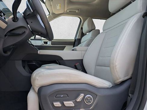 Used 2025 Hyundai Santa Fe Calligraphy AWD/4WD image 16