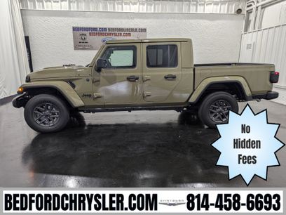 New 2025 Jeep Gladiator Sport