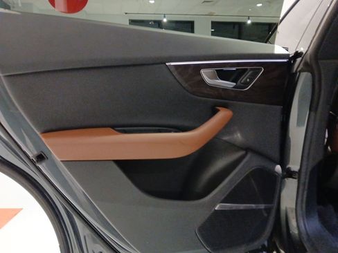 Used 2020 Audi Q8 Prestige image 24