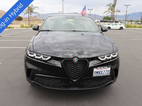 Used 2024 Alfa Romeo Tonale Veloce w/ Premium Interior Package AWD/4WD image 2