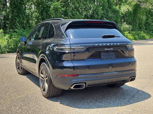 Certified 2022 Porsche Cayenne AWD/4WD image 3