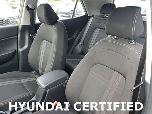 Certified 2023 Hyundai Venue SEL image 9