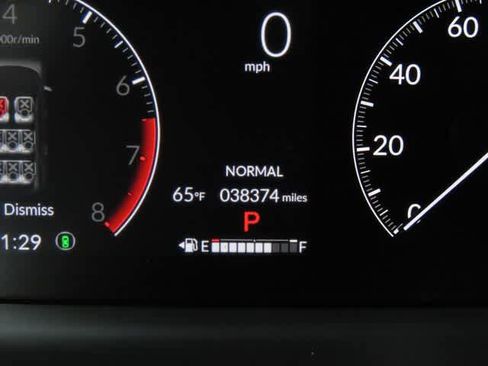 Used 2023 Honda Pilot Touring image 30