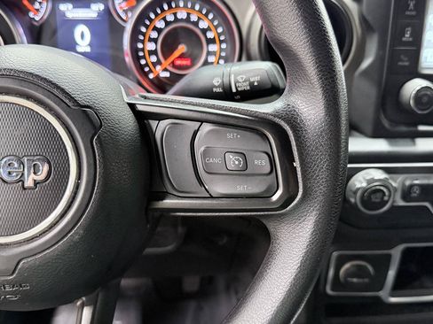 Used 2018 Jeep Wrangler Unlimited Sport AWD/4WD image 38