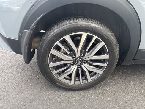 Used 2021 Nissan Kicks SV FWD image 16