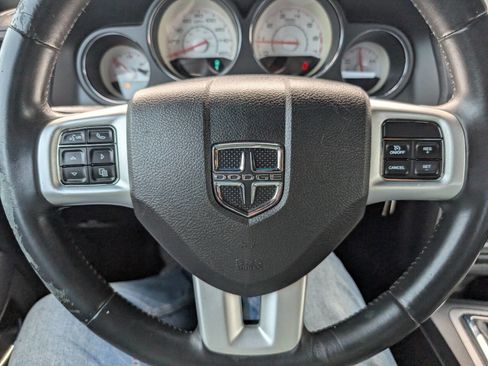 Used 2013 Dodge Challenger R/T image 18