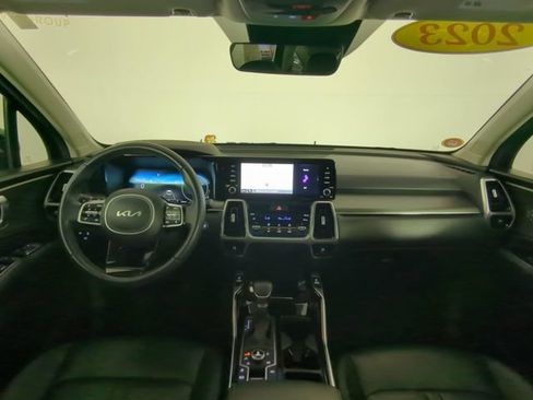Used 2023 Kia Sorento SX AWD/4WD image 20
