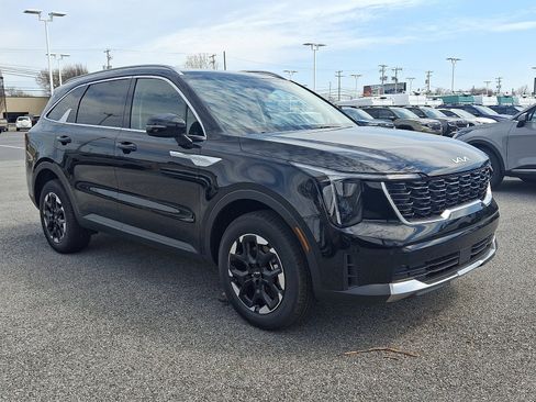 New 2026 Kia Sorento S w/ S Panoramic Sunroof Package image 2
