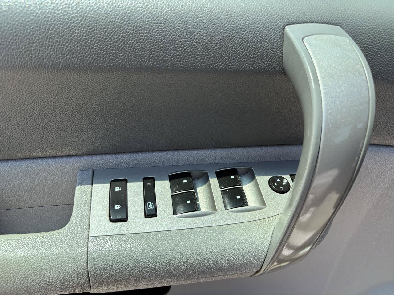 Used 2009 GMC Sierra 1500 SLE w/ Power Pack Plus RWD image 18
