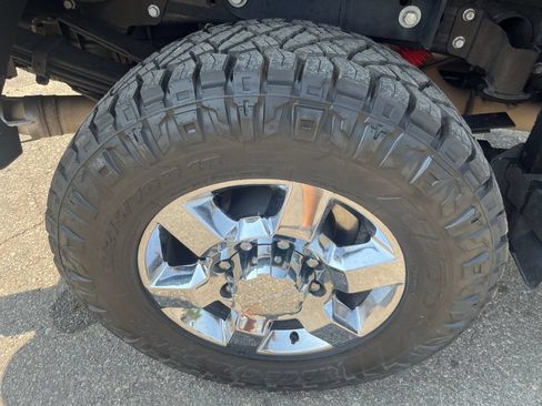 Used 2019 GMC Sierra 3500 Denali w/ Duramax Plus Package AWD/4WD image 14