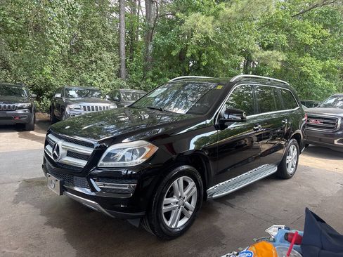 Used 2015 Mercedes-Benz GL 450 4MATIC image 2