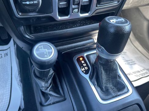 Used 2020 Jeep Wrangler Unlimited Sport S AWD/4WD image 28
