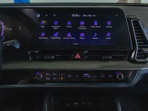 Used 2023 Kia Sportage X-Line w/ X-Line Premium Package image 4