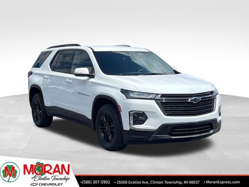 Certified 2023 Chevrolet Traverse LT FWD image 9