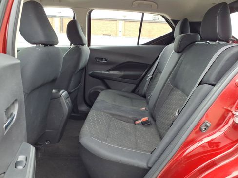 Used 2022 Nissan Kicks SV FWD image 9