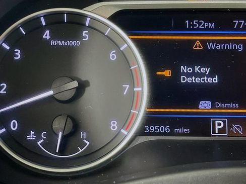 Used 2025 Nissan Sentra SV FWD image 13
