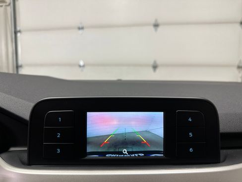 Certified 2022 Ford Escape S image 18