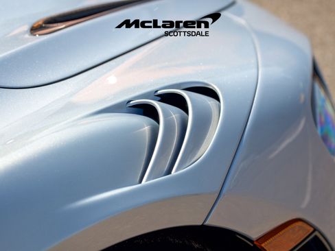 Used 2024 McLaren 750S Spider image 16