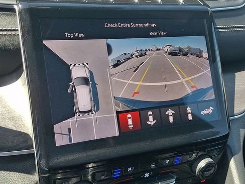 Used 2024 Jeep Grand Cherokee L Limited w/ Luxury Tech Group II image 20