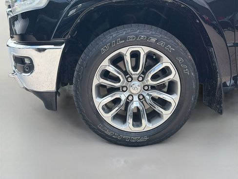 Used 2019 RAM 1500 Laramie AWD/4WD image 35