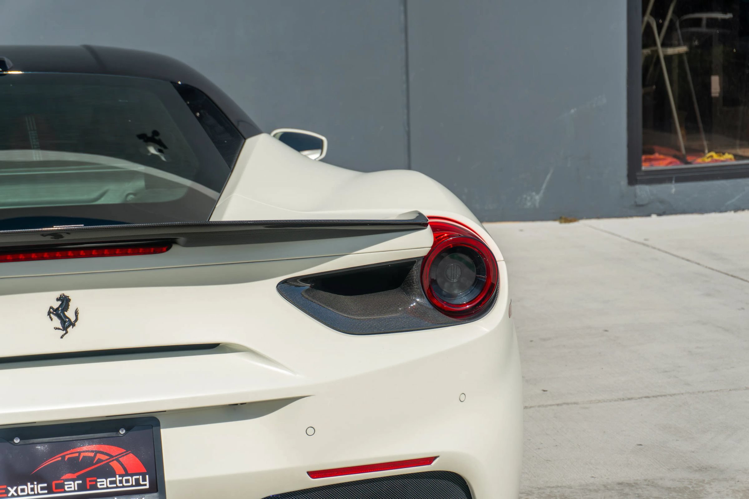 Used 2018 Ferrari 488 GTB RWD image 51