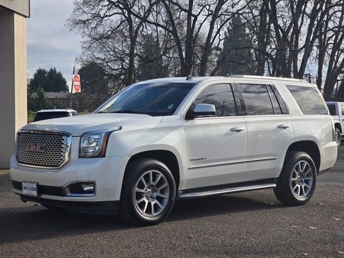 Used 2015 GMC Yukon Denali w/ Touring Package image 1