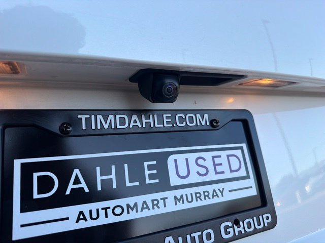 Used 2025 Kia Carnival FWD image 6