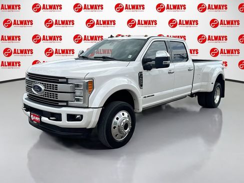 Used 2019 Ford F450 Platinum w/ Platinum Ultimate Package AWD/4WD image 1