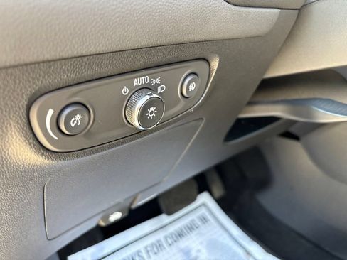 Used 2023 Buick Encore GX Preferred w/ Cold Weather Comfort Package AWD/4WD image 20