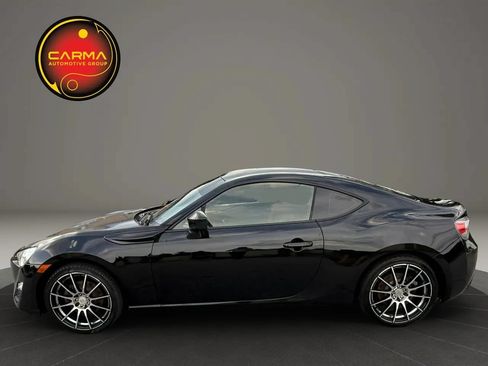 Used 2013 Scion FR-S RWD image 2