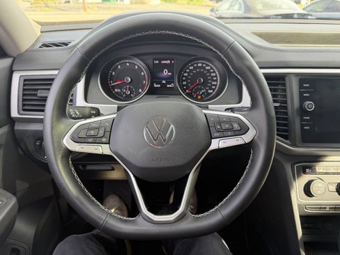 Used 2021 Volkswagen Atlas SE w/ Panoramic Sunroof Package AWD/4WD image 33
