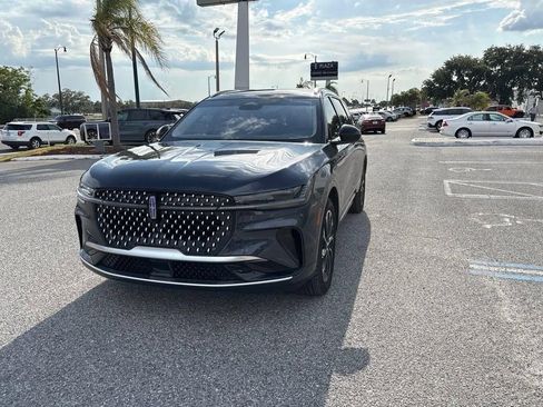 Certified 2024 Lincoln Nautilus Reserve AWD/4WD image 13