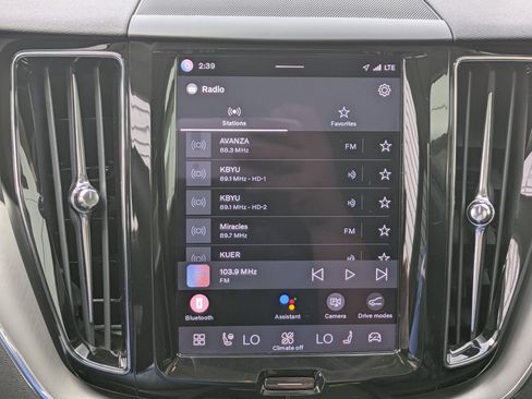 Used 2025 Volvo XC60 B5 Core AWD/4WD image 20