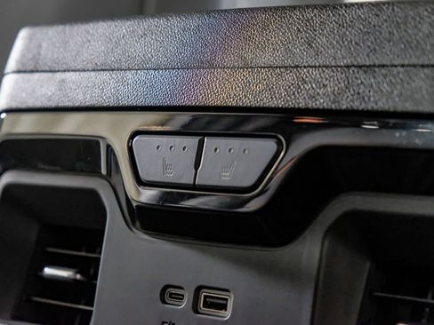 Used 2024 GMC Sierra 2500 AT4 w/ AT4 Premium Plus Package image 33