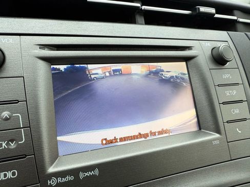 Used 2013 Toyota Prius Three image 17