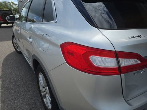 Used 2016 Lincoln MKX Premiere FWD image 5