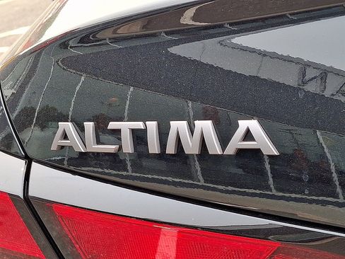 New 2026 Nissan Altima 2.5 SV FWD image 8