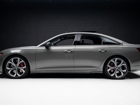 Used 2024 Audi S6 Premium Plus w/ Premium Plus Package image 17
