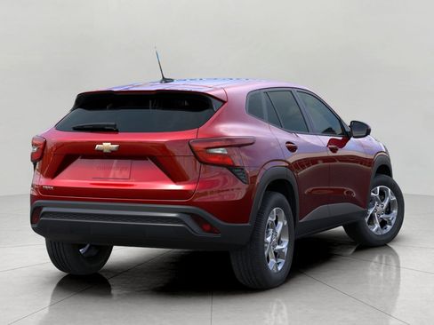 New 2026 Chevrolet Trax LS w/ LS Convenience Package FWD image 4