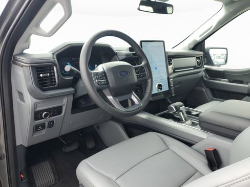 New 2025 Ford F150 Lightning Flash AWD/4WD image 15