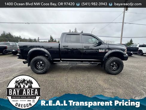 Used 2016 RAM 2500 Tradesman w/ Chrome Appearance Group image 4