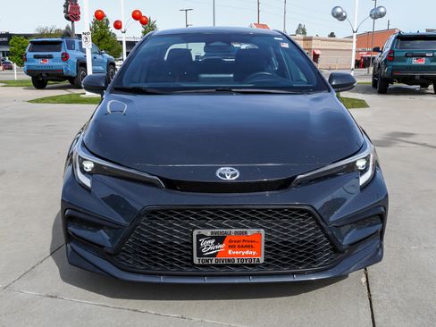 Certified 2024 Toyota Corolla SE FWD image 3