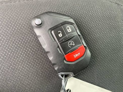 Used 2020 Jeep Wrangler Unlimited Sport S AWD/4WD image 24